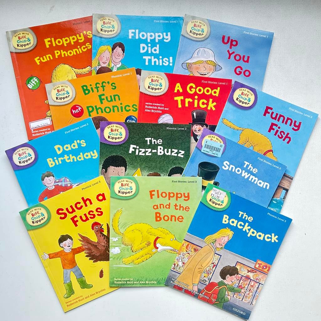 Biff Chip & Kipper_Set Of 12 Books _Roderick Hunt