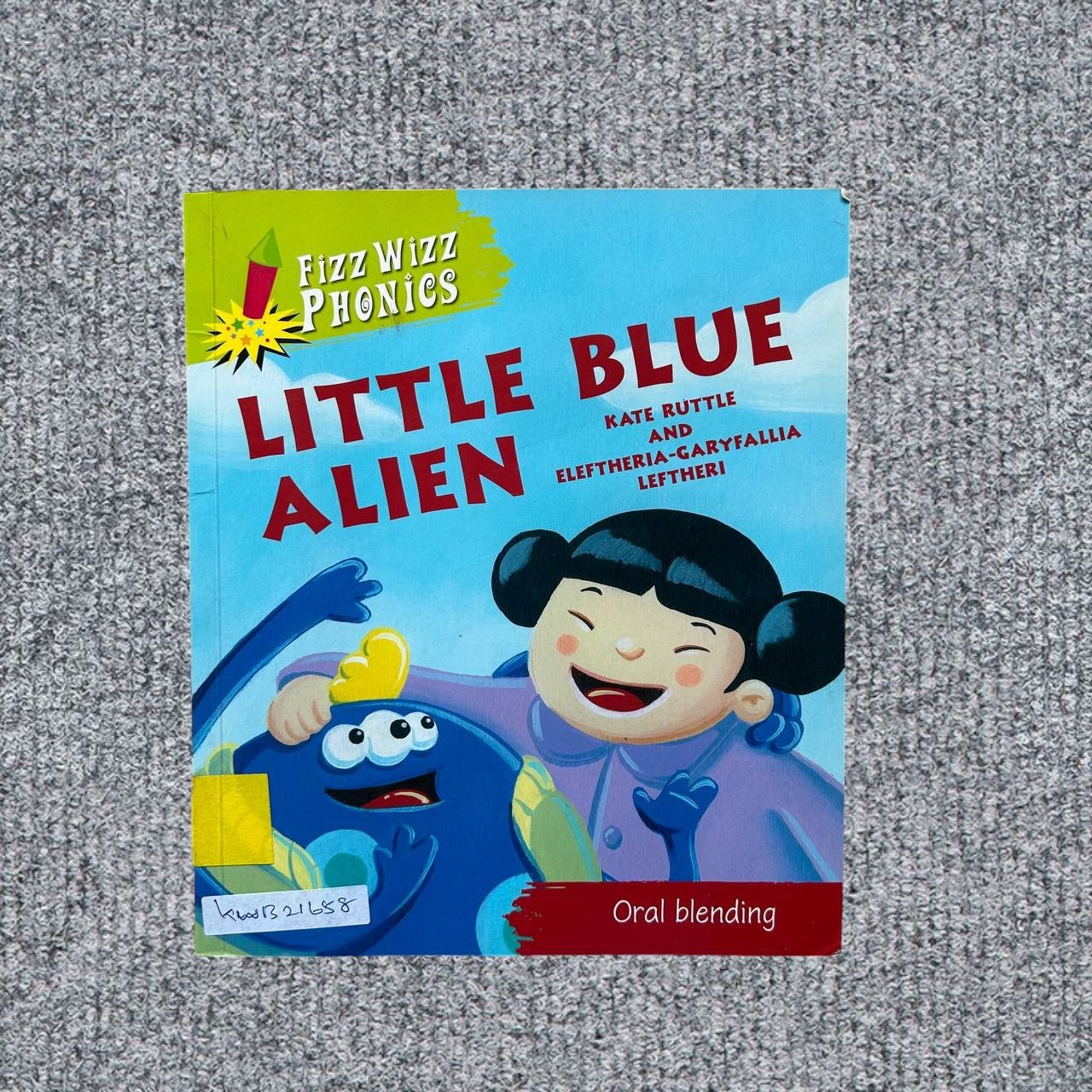 Fizz Wizz Phonics_Little Blue Alien_Wayland_KWB21658