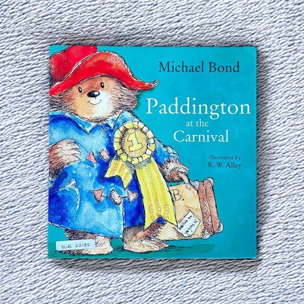 Paddington At The Carnival_Michael Bond_KWB22185