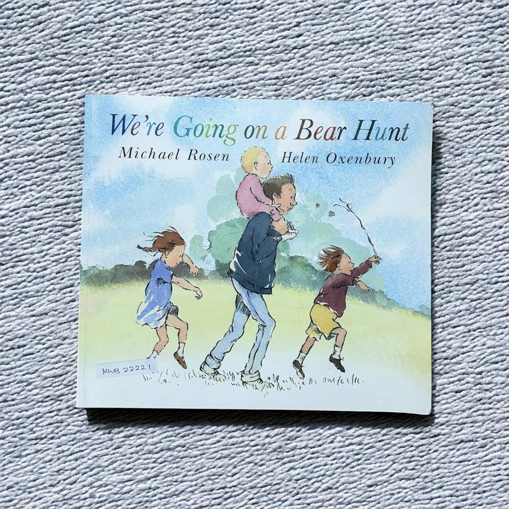 We're Going On A Bear Hunt_Helen Oxenbury_KWB22221
