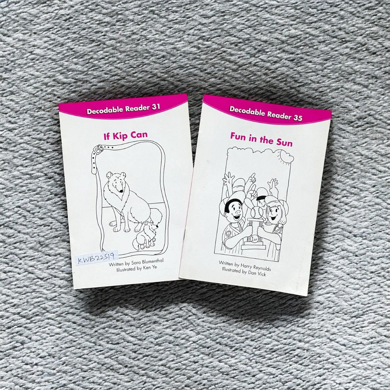 Decodable Reader_Set Of 2 Books_Sara Blumenthal_KWB22519