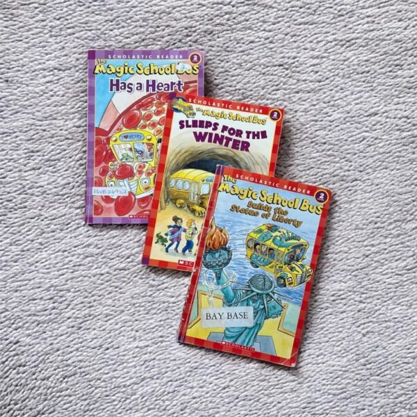 Scholastic Reader_The Magic School  Bus_Set Of 3 Books_Scholastic_KWB24927