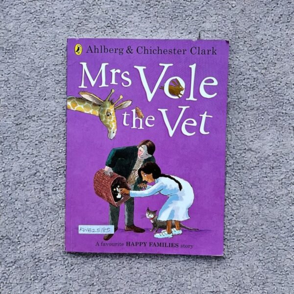 Mrs Vole The Vet_Ahlberg_KWB25185