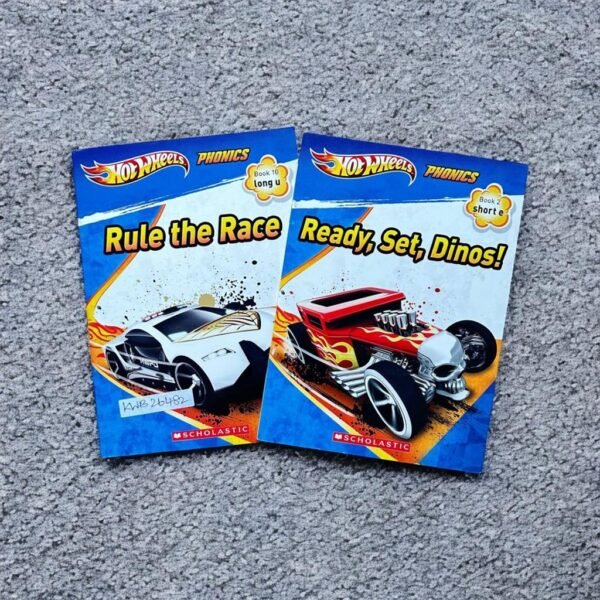 Pocket Size_Scholastic_Hot Wheels_Phonics_Set Of 2 Books_Scholastic_KWB26482