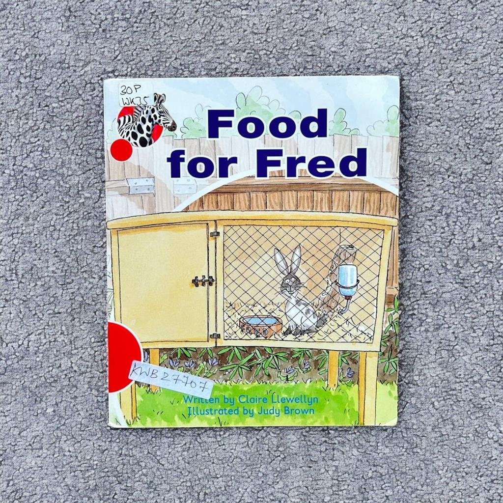 Pocket Size_Food For Fred_Claire Llewellyn_KWB27707