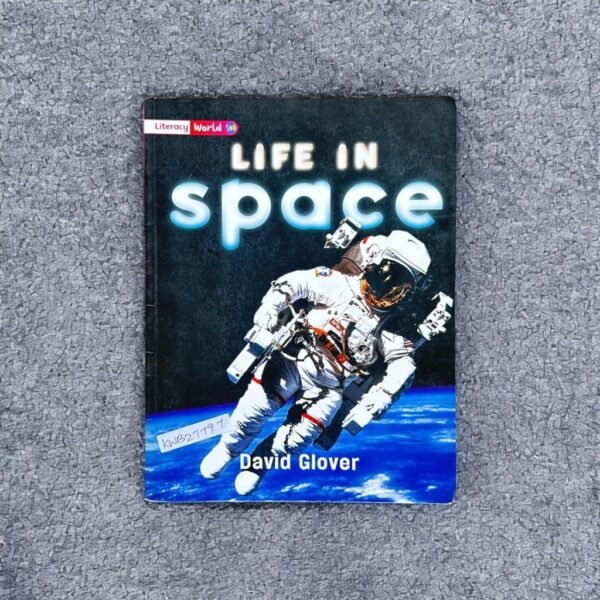 Life In Space_David Glover_KWB27797