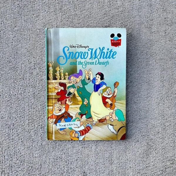 Disney_Snow White And The Seven Dwarfs_Disney_KWB28064