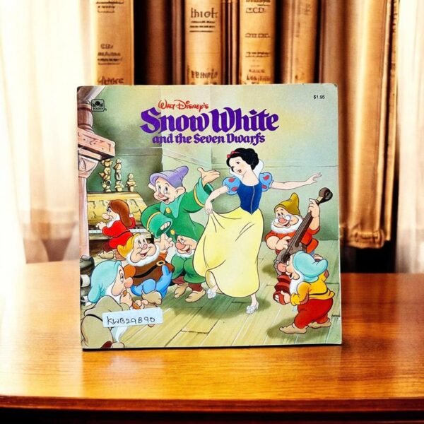 Disney_Snow White And The Seven Dwarfs_Disney_KWB29890