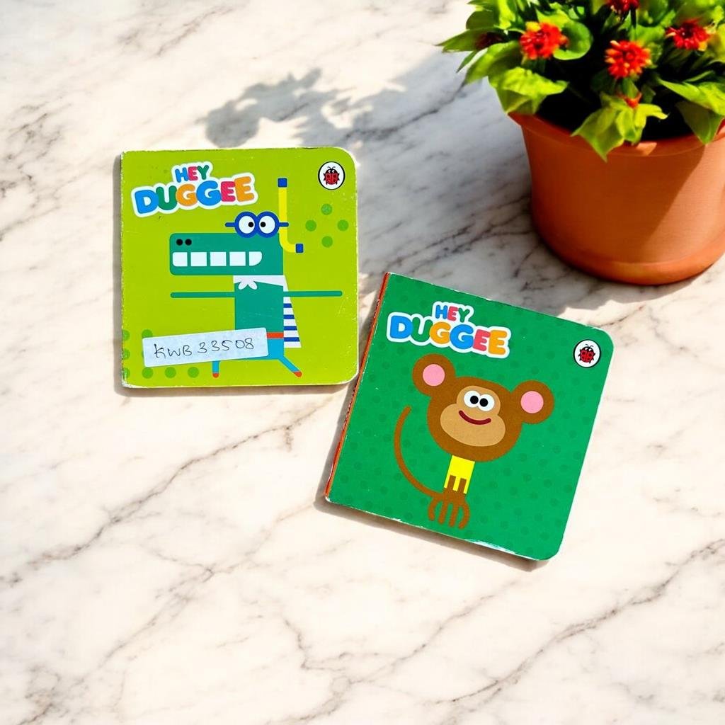 Pocket Size_Hey Duggee_Set Of 2 Books_Ladybird_KWB33508