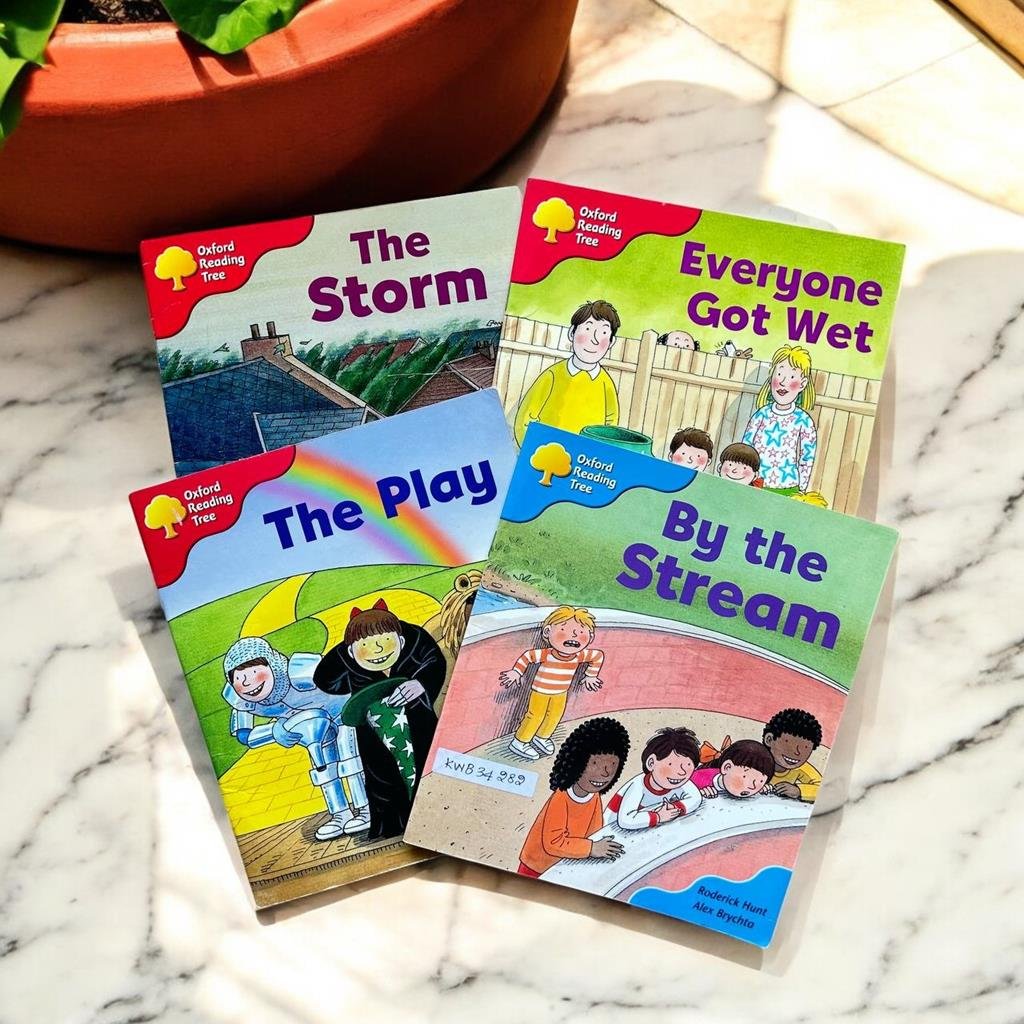 Oxford Reading Tree_Set Of 4 Books_Roderick Hunt_KWB34282