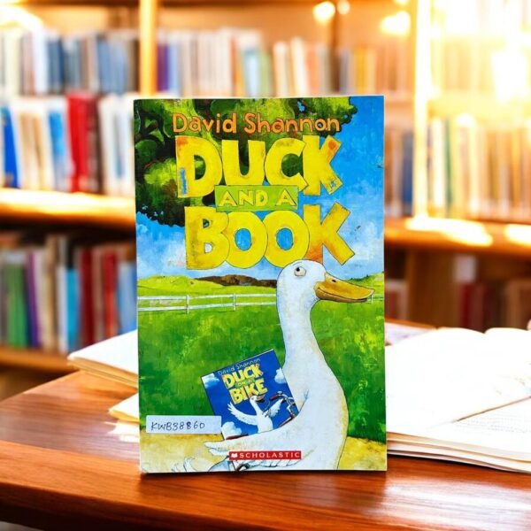 Scholastic_Duck And A Book_David Shannon_KWB38860