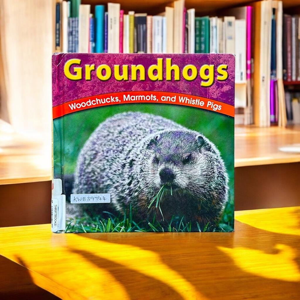 Groundhogs_Woodchucks,Marmots And Whistle Pigs_Adele D.Richardson_KWB39744
