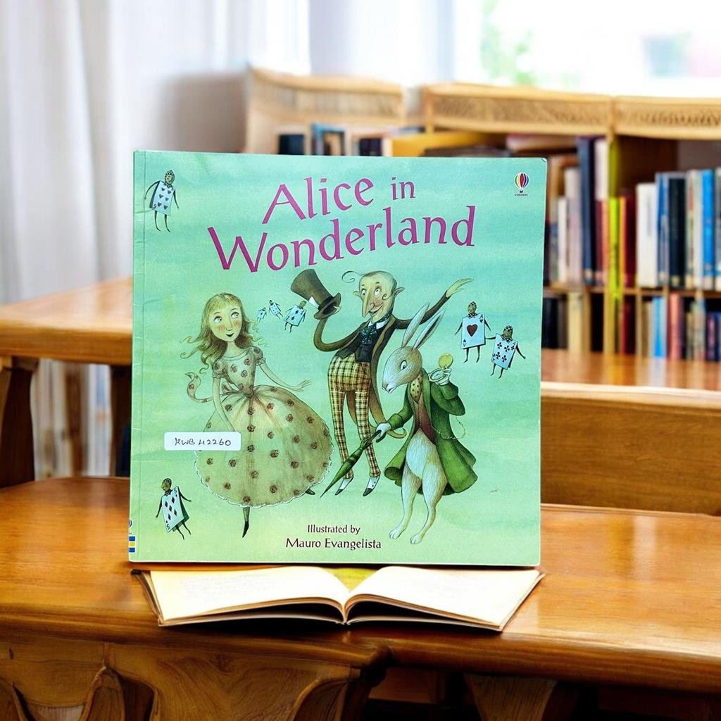 Alice In Wonderland_Mauro Evangelista_KWB42260