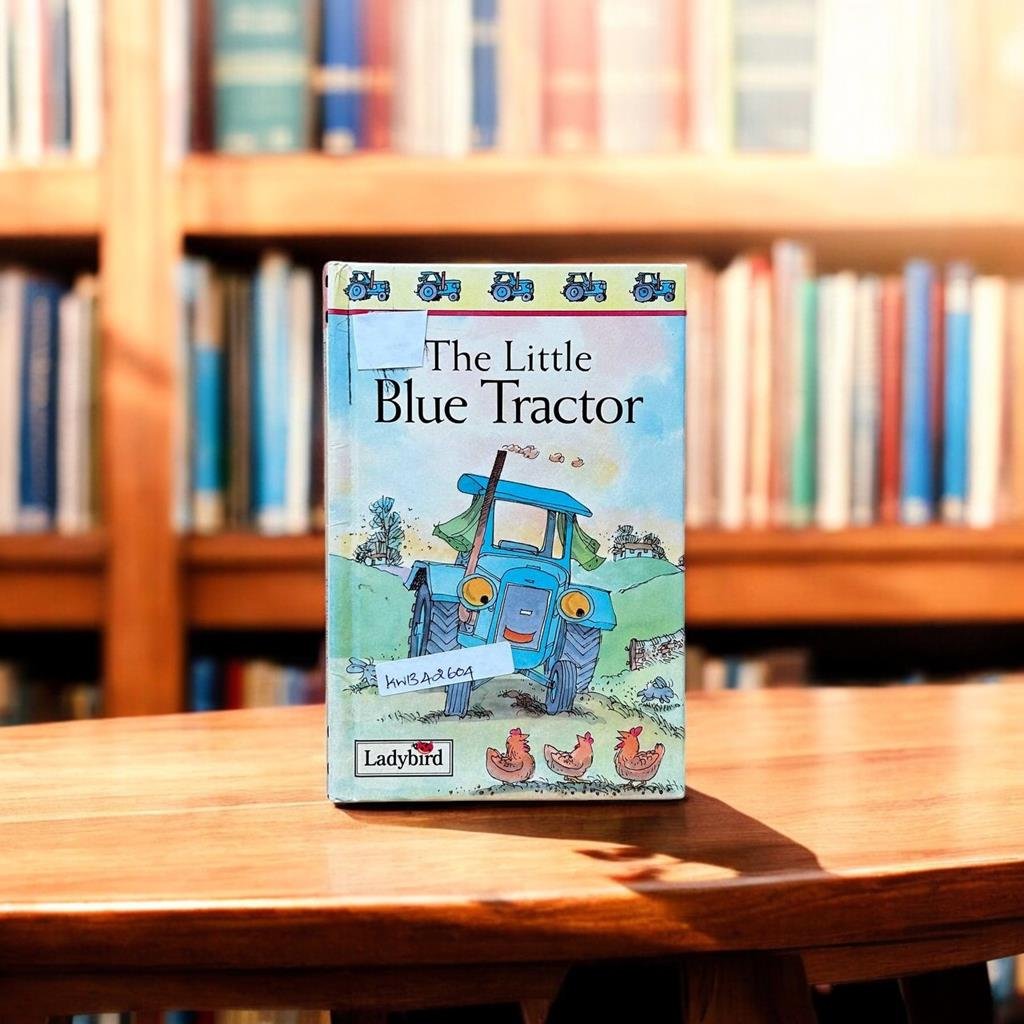 Pocket Size_The Little Blue Tractor_Ladybird_KWB42604