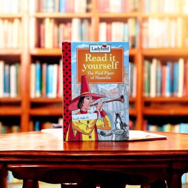 Pocket Friendly_Read It Yourself_The Pied Piper Of Hamelin_Ladybird_KWB42616