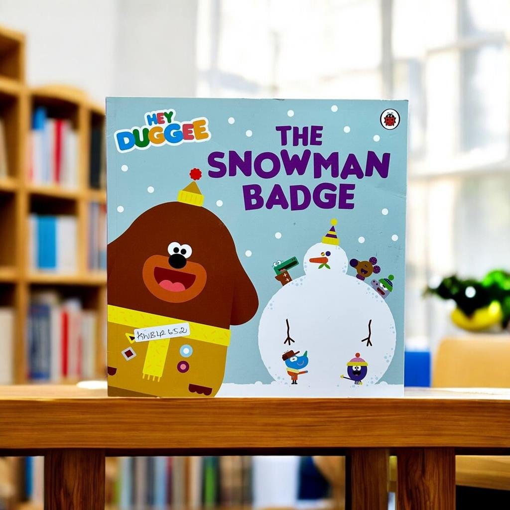 Hey Duggee_The Snowman Badge_Ladybird_KWB42652