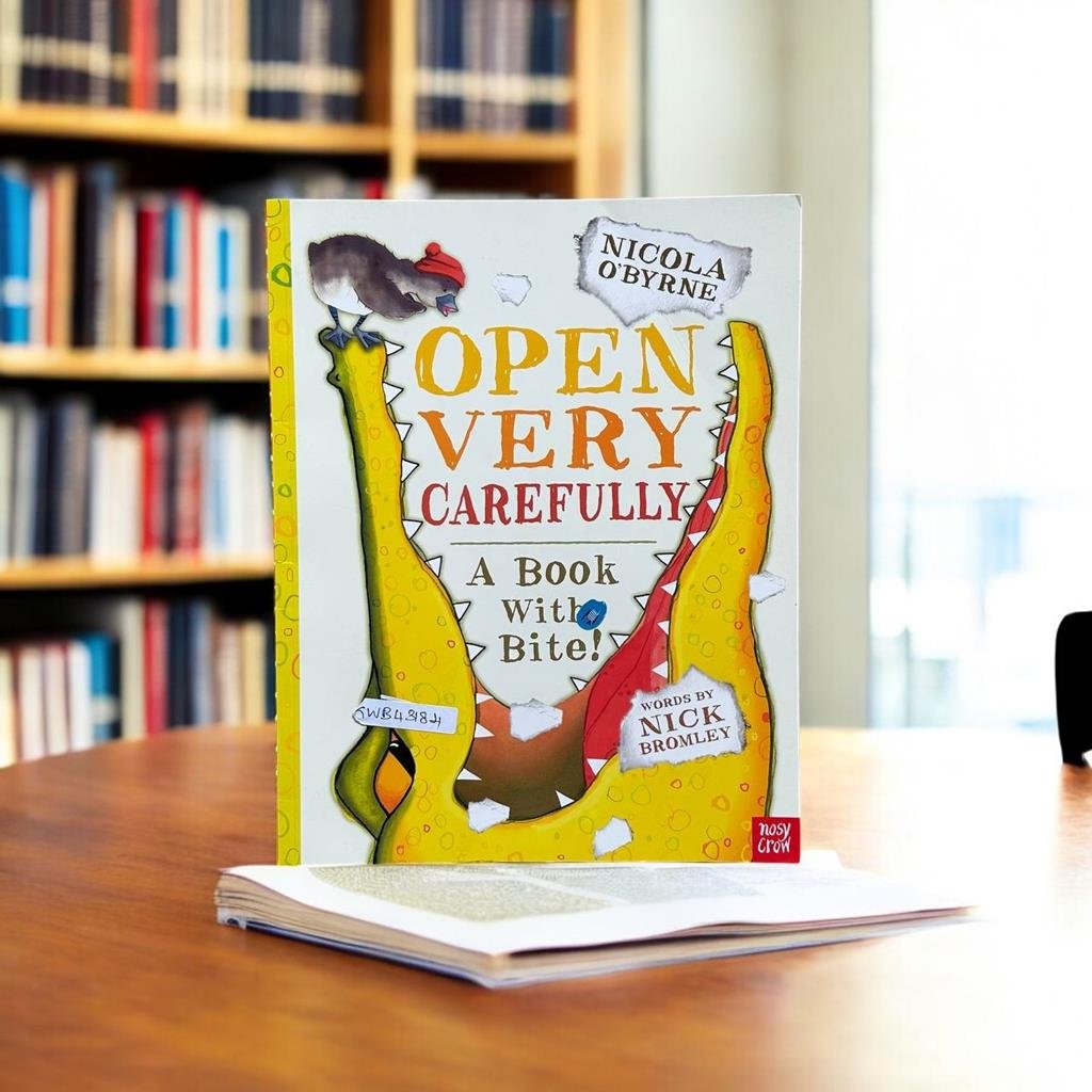 Open Very Carefully !_A Book with Bite !_Nosy Crow _KWB43184