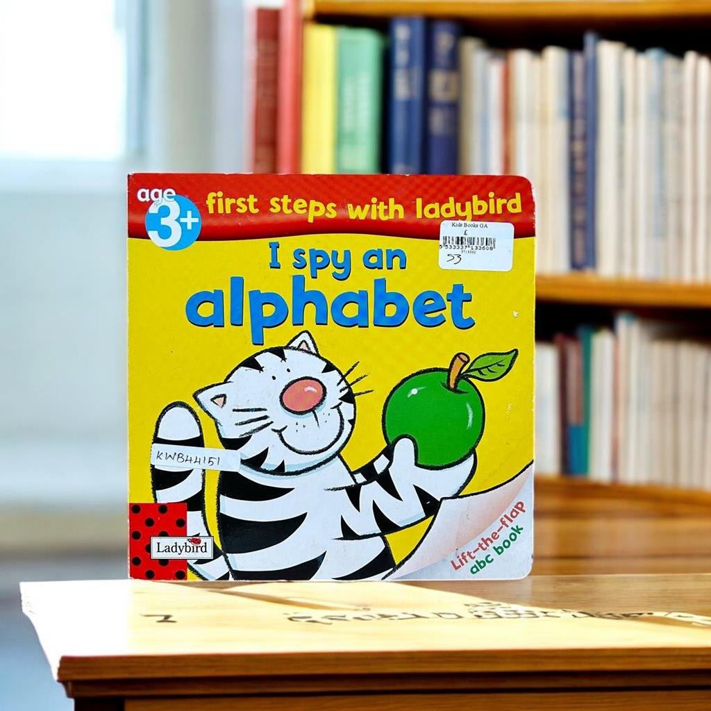 I Spy An Alphabet_Flap Book_Ladybird_KWB44151