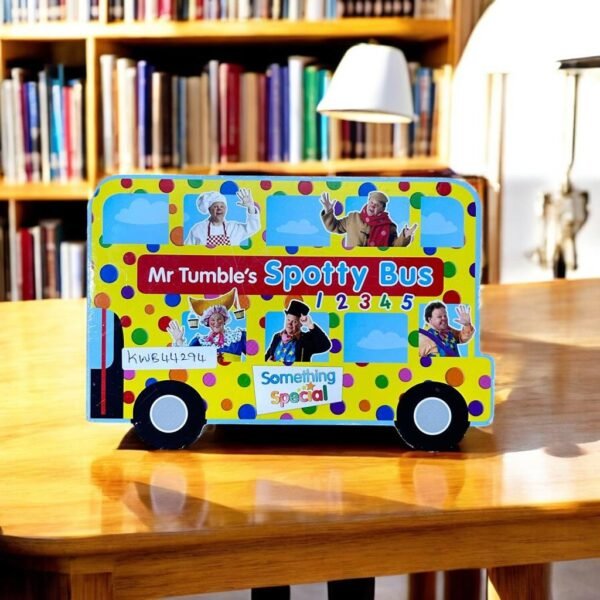 Mr Tumble's Spotty Bus_BBC_KWB44294