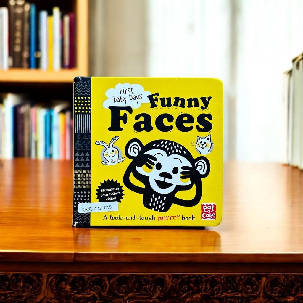 First Baby Days Funny Faces_With Mirror_Taped_Moica Dolinar_KWB45735
