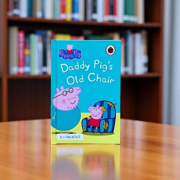 Pocket Friendly_Daddy Pig's Old Chair_Peppa Pig_Ladybird_KWB48143