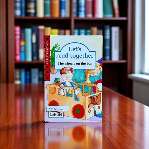 Pocket Friendly_Let's Read Together_The Wheels On  The Bus_Early Reading_Ladybird_KWB48164