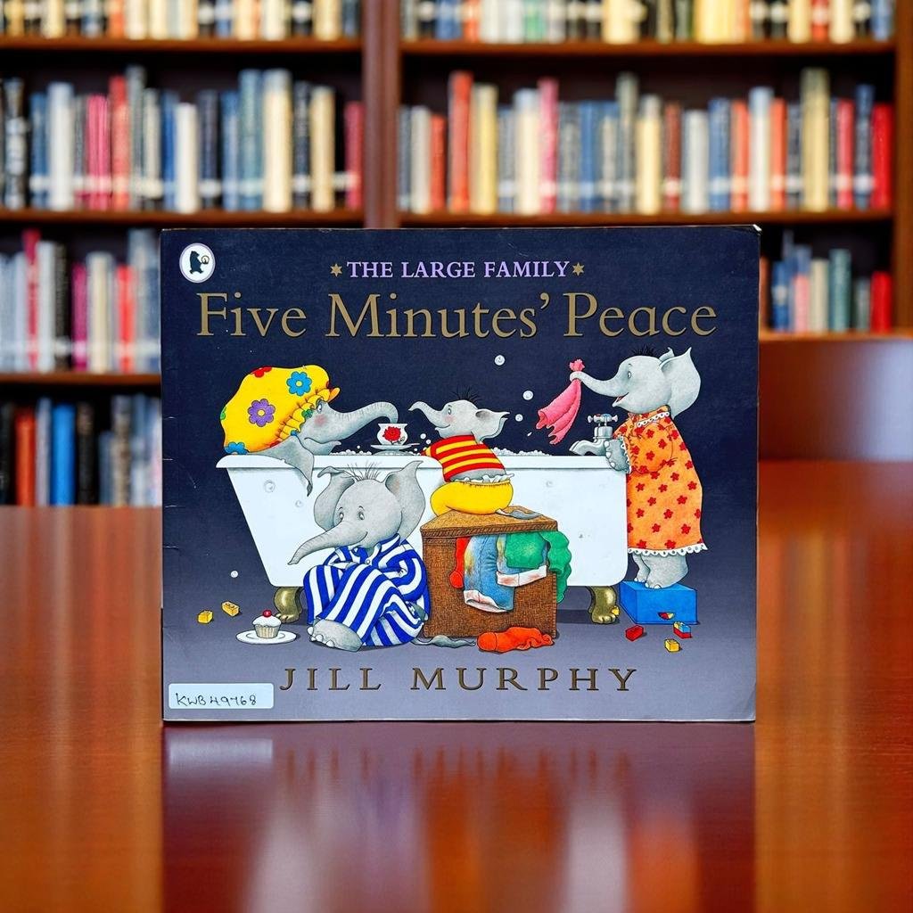 Five Minutes' Peace_The Large Family_Jill Murphy_KWB49768