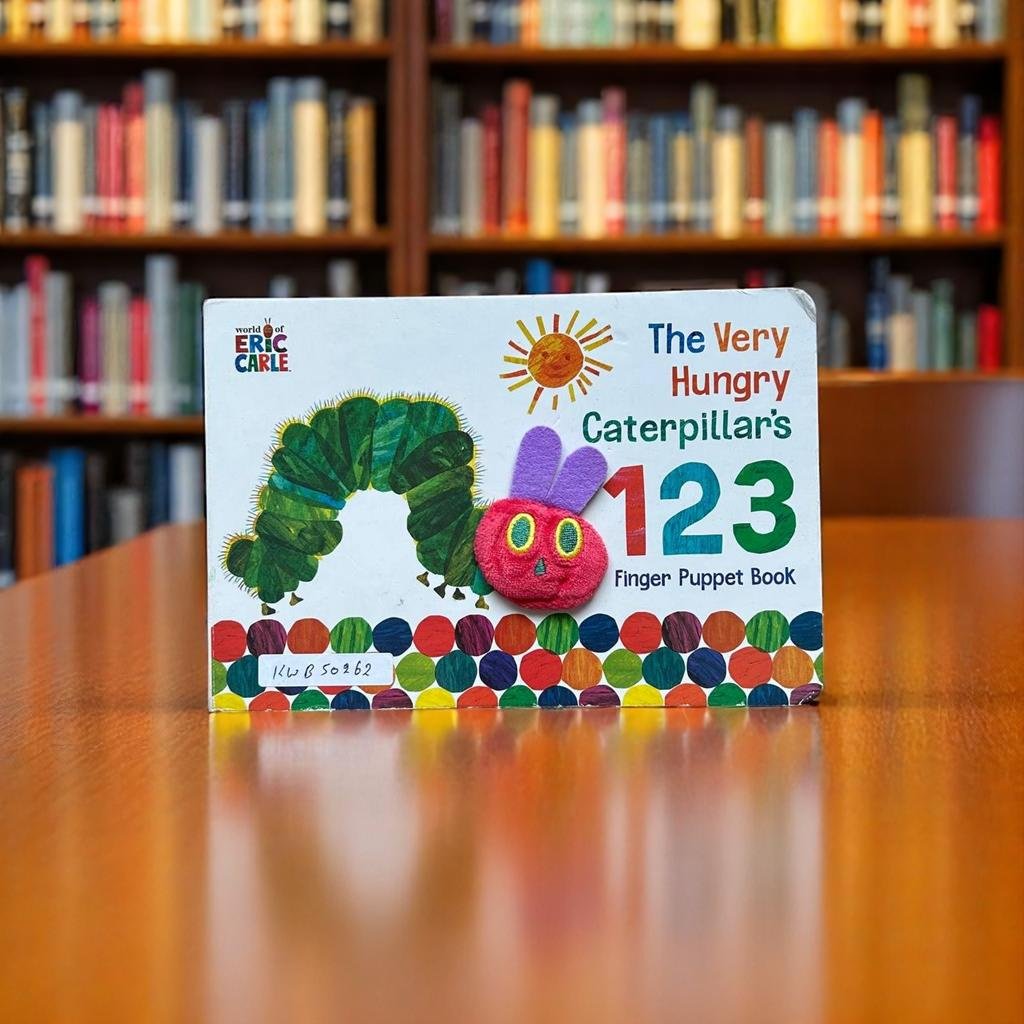 The very Hungry Caterpillar 's 1 2 3_ Finger Puppet Book _Eric Carle _KWB50262