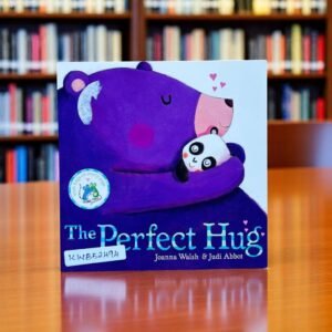 Pocket Friendly_The Perfect Hug_Joanna Walsh_KWB52494