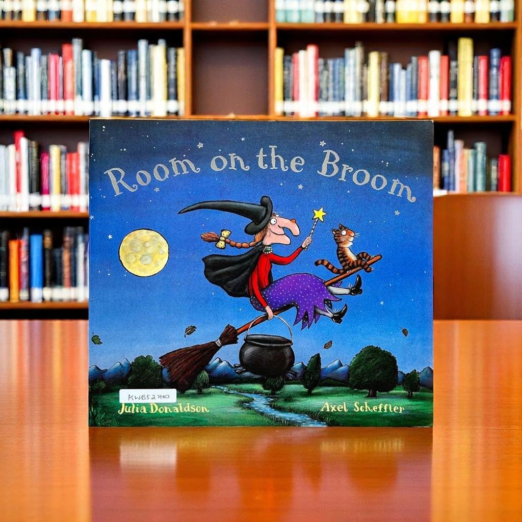 Room on the Broom _Julia Donaldson_KWB52700