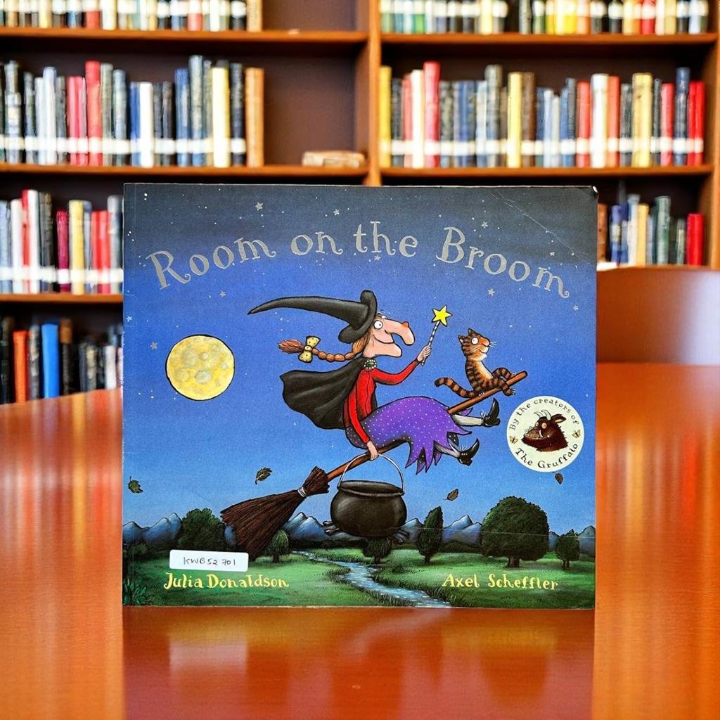 Room on the Broom _Julia Donaldson_KWB52701