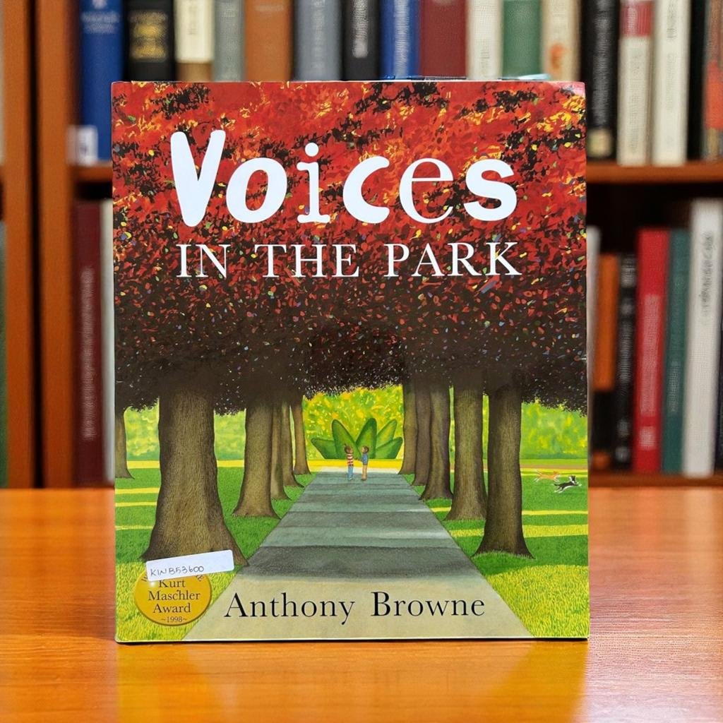 Voices In The Park_Anthony Browne_KWB53600