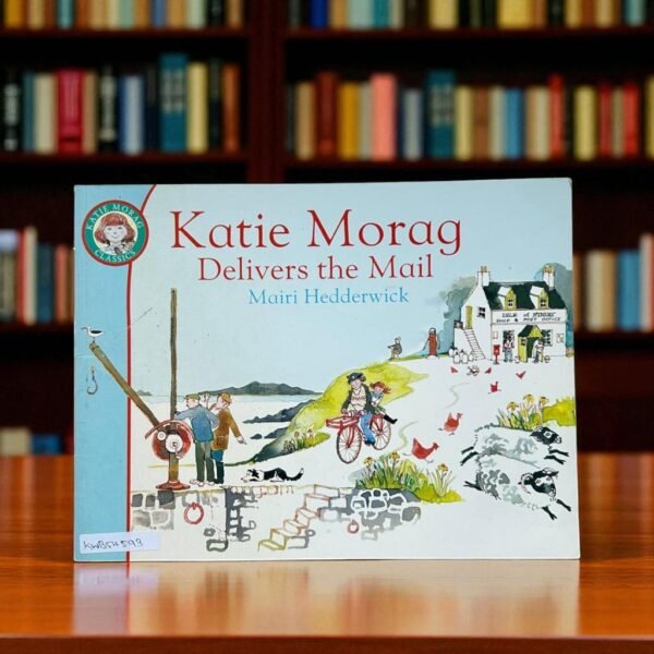 Katie Morag Delivers The Mail_Red Fox_Mairi Hedderwick_KWB54593