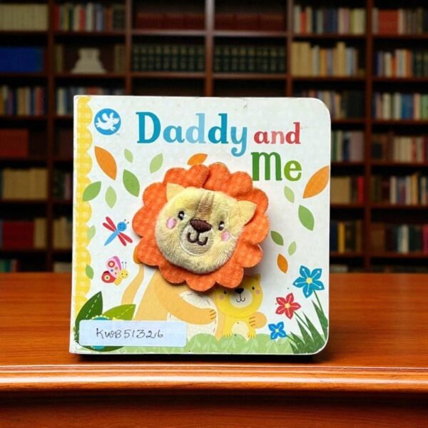 Daddy and me_Finger Puppet Book _Little Learners _KWB51326