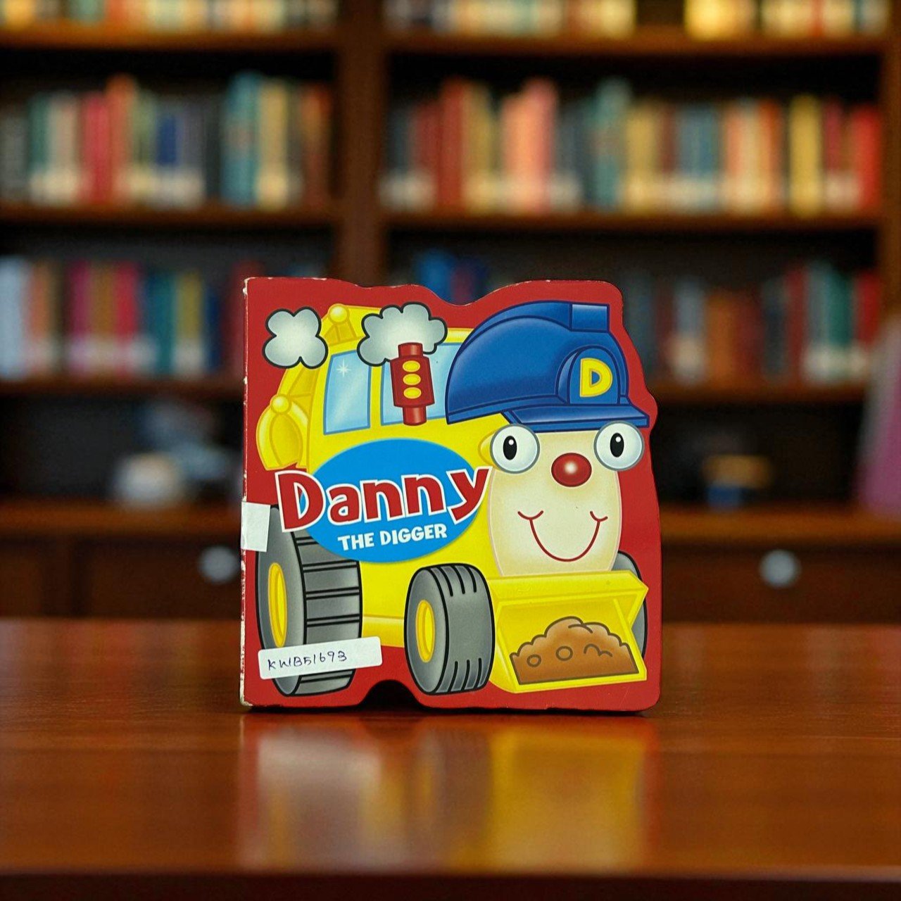 Danny the Digger_Shape Book _Brown Watson_KWB51693