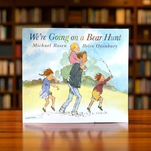 We're Going On A Bear Hunt_Helen Oxenbury_KWB57474