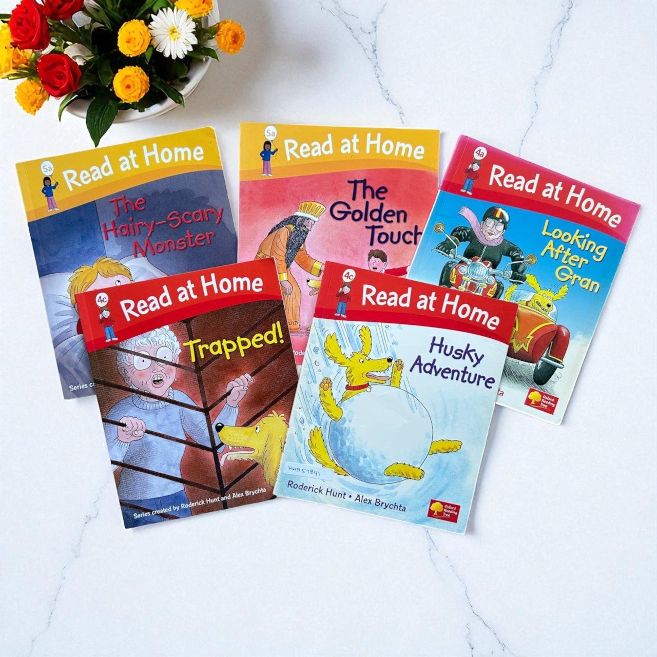 Read At Home_Oxford_Set Of 5 Books_Roderick Hunt_KWB57841