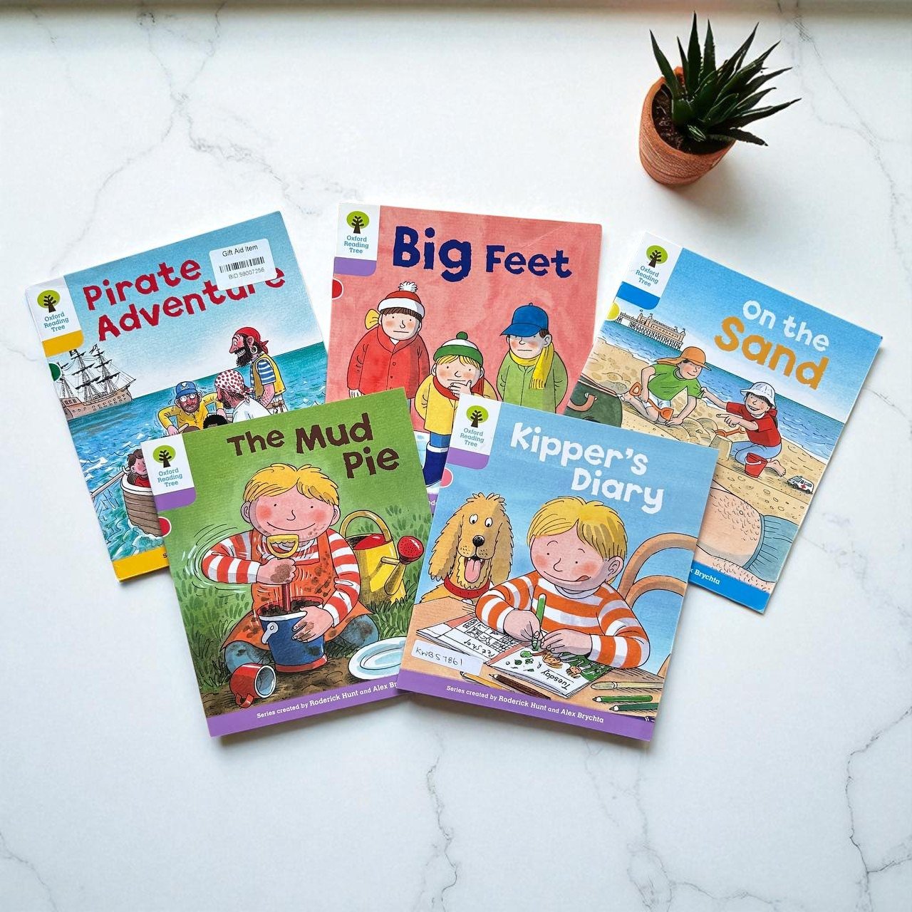 Oxford Reading Tree_Set Of 5 Books_Roderick Hunt_KWB57861