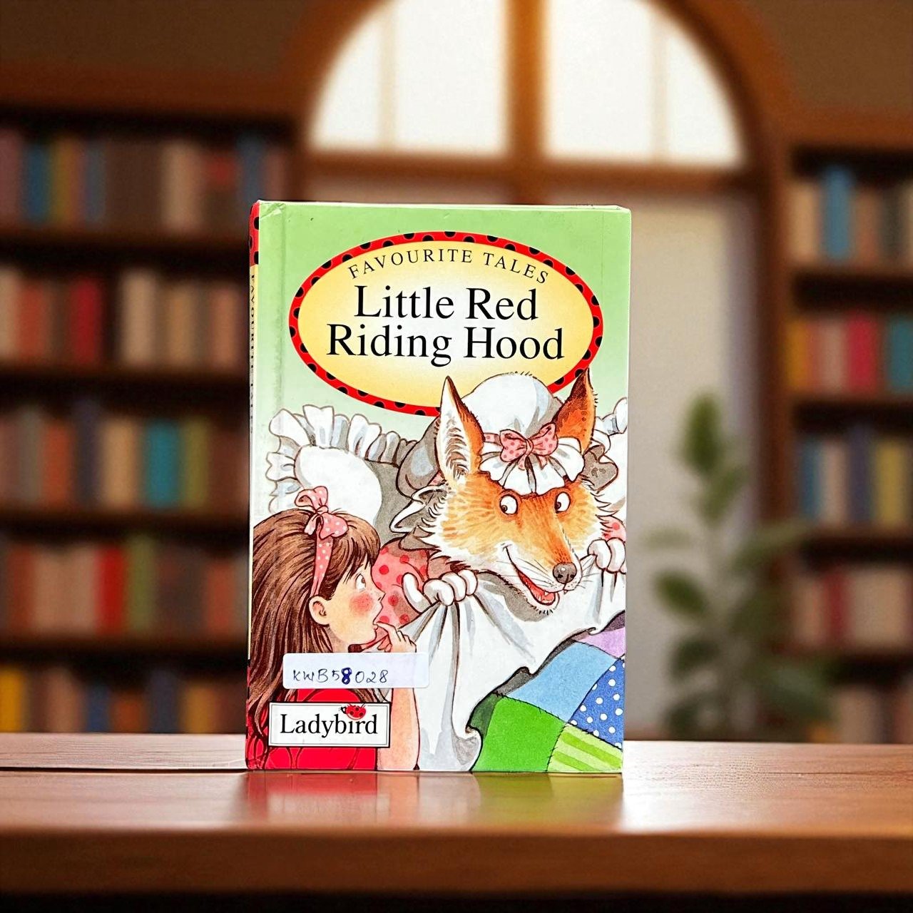 Pocket Friendly_Little Red Riding Hood_Favourite Tales_Ladybird_KWB58028
