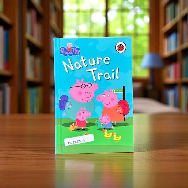 Pocket Friendly_Nature Trail_Peppa Pig  _Ladybird_KWB58044