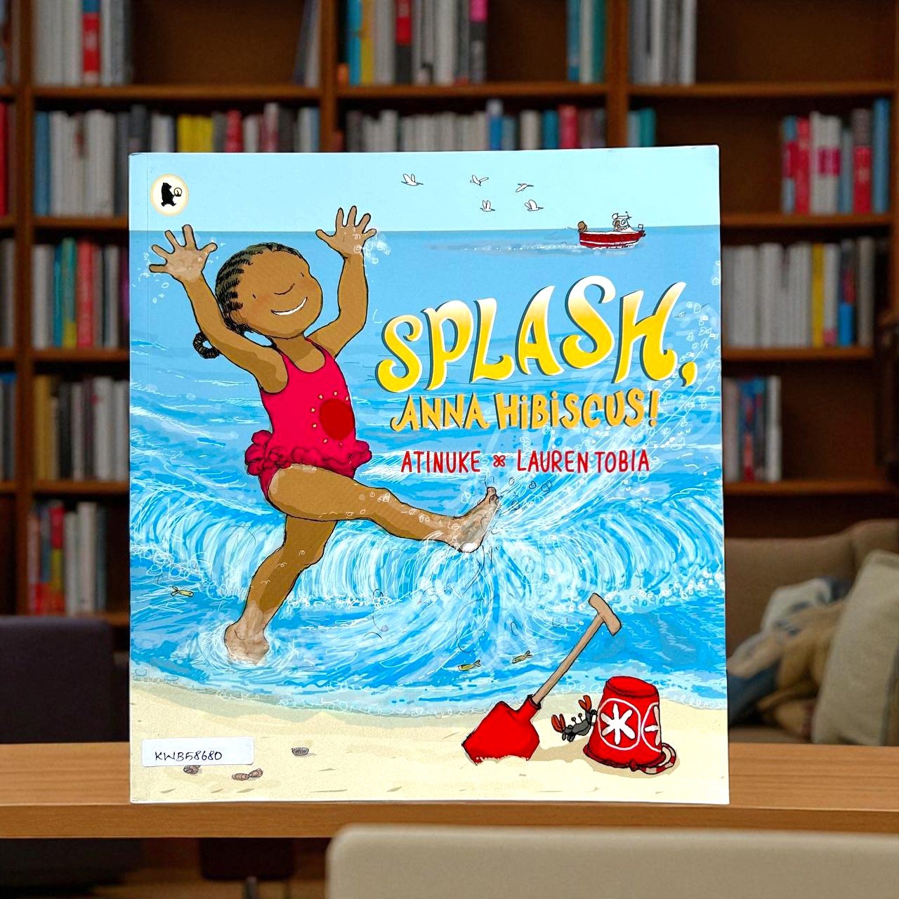 Splash, Anna Hibiscus!_Walker_Atinuke_RDM_KWB58680