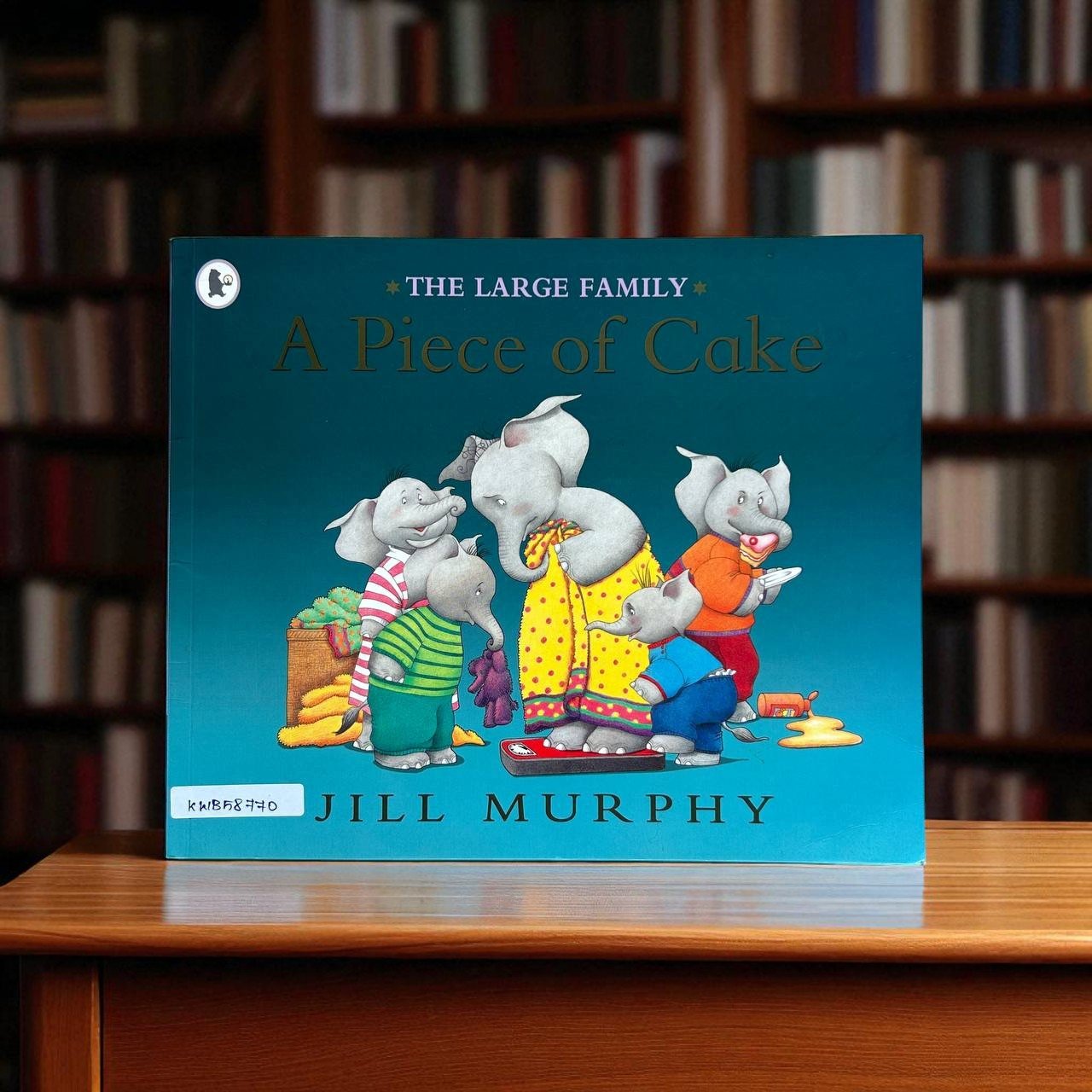 A Piece Of Cake_The Large Family_Walker_Jill Murphy_RDM_KWB58770