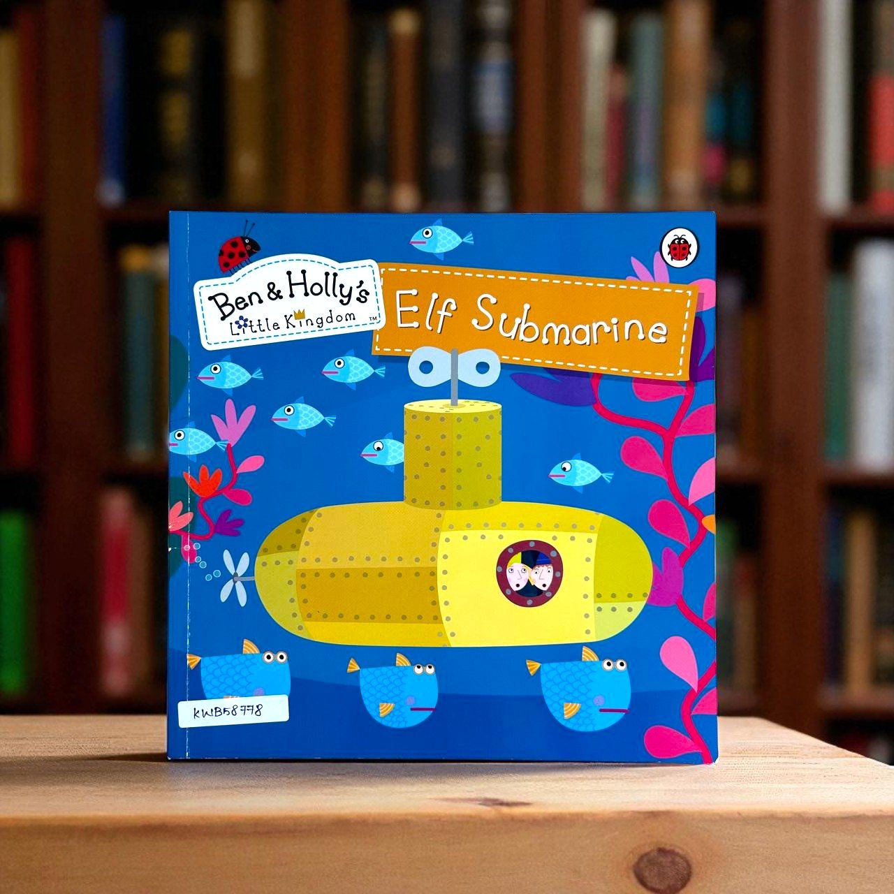 Elf Submarine_Ben & Holly's Little Kingdom_Ladybird_Ben & Holly_RDS_KWB58778