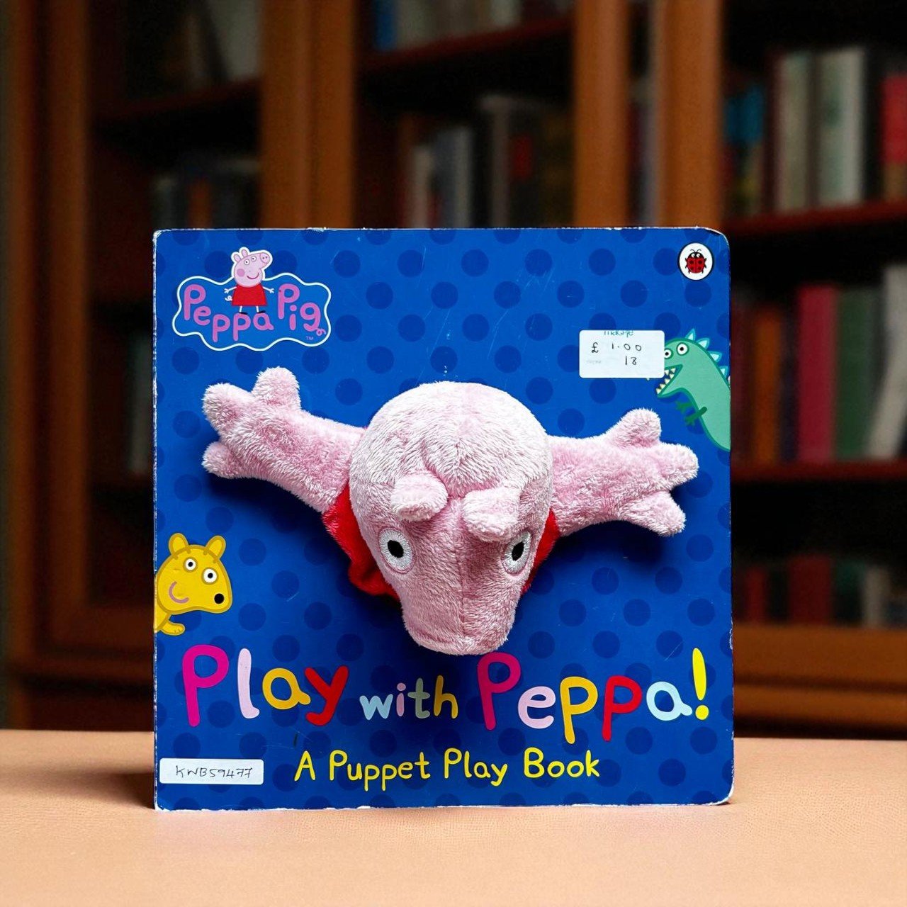 Play With Peppa_Peppa Pig_Puppet Book_Ladybird_KWB59477