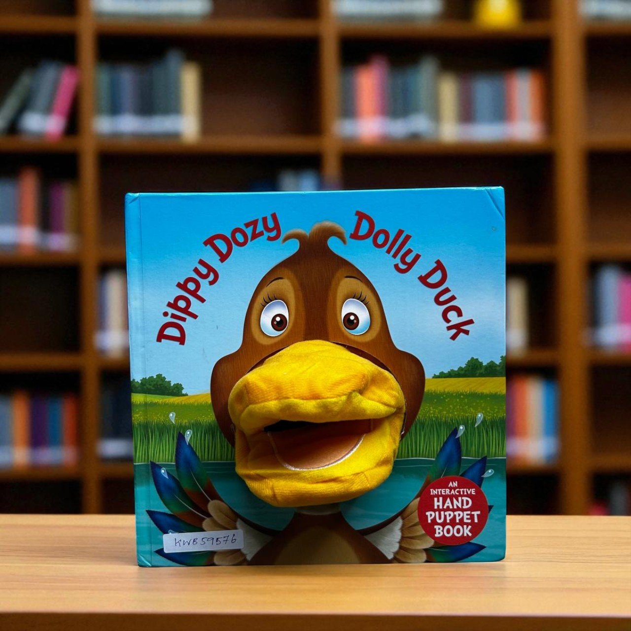 Dippy Dozy Dolly Duck_Puppet Book_Imagine That_KWB59576