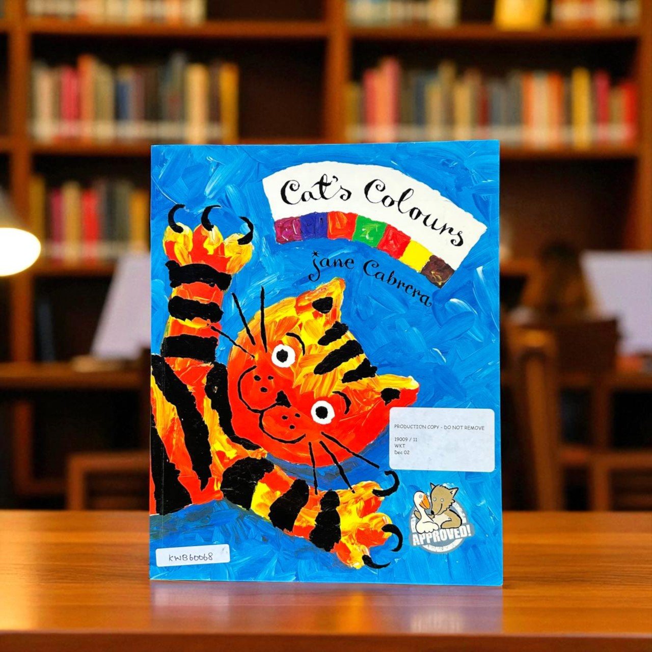 Cat's Colours_Egmont_Jane Cabrera_RDS_KWB60068