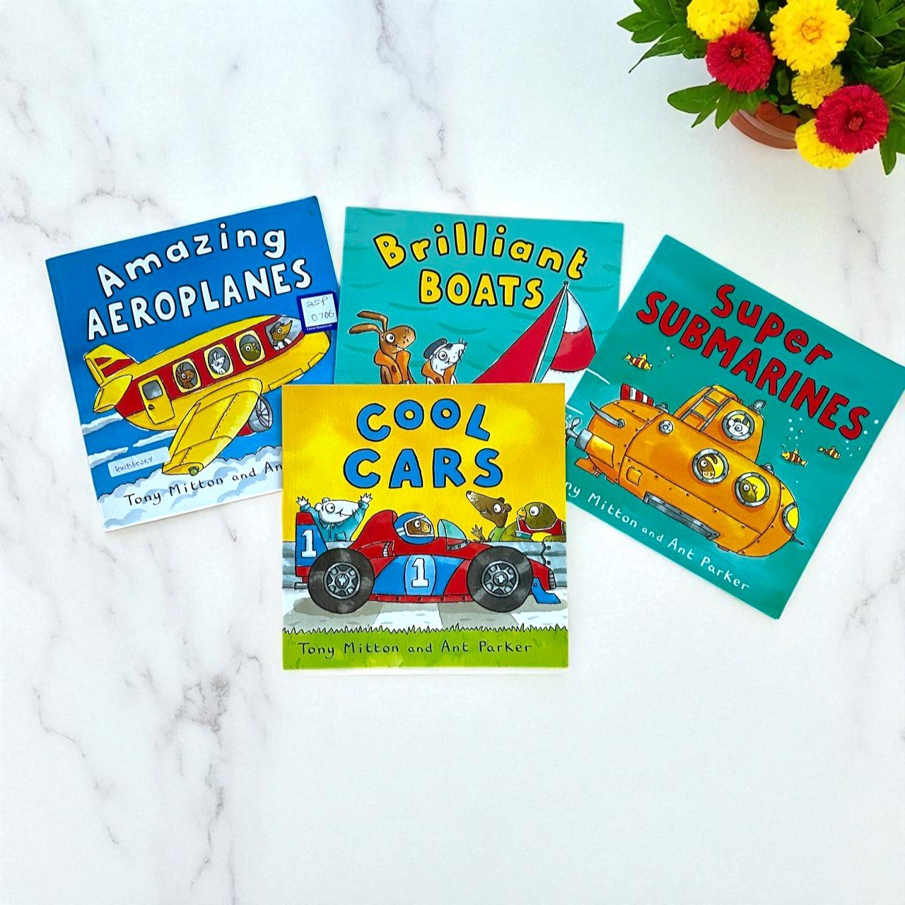 Amazing Machines_Set Of 4 Books_Tony Mitton_KWB60257