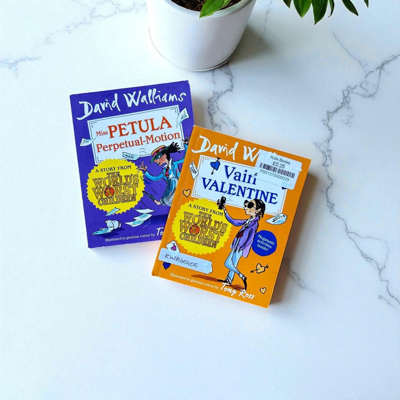 Pocket Friendly_David Walliams_Set Of 2 Books_Tony Ross_KWB60405