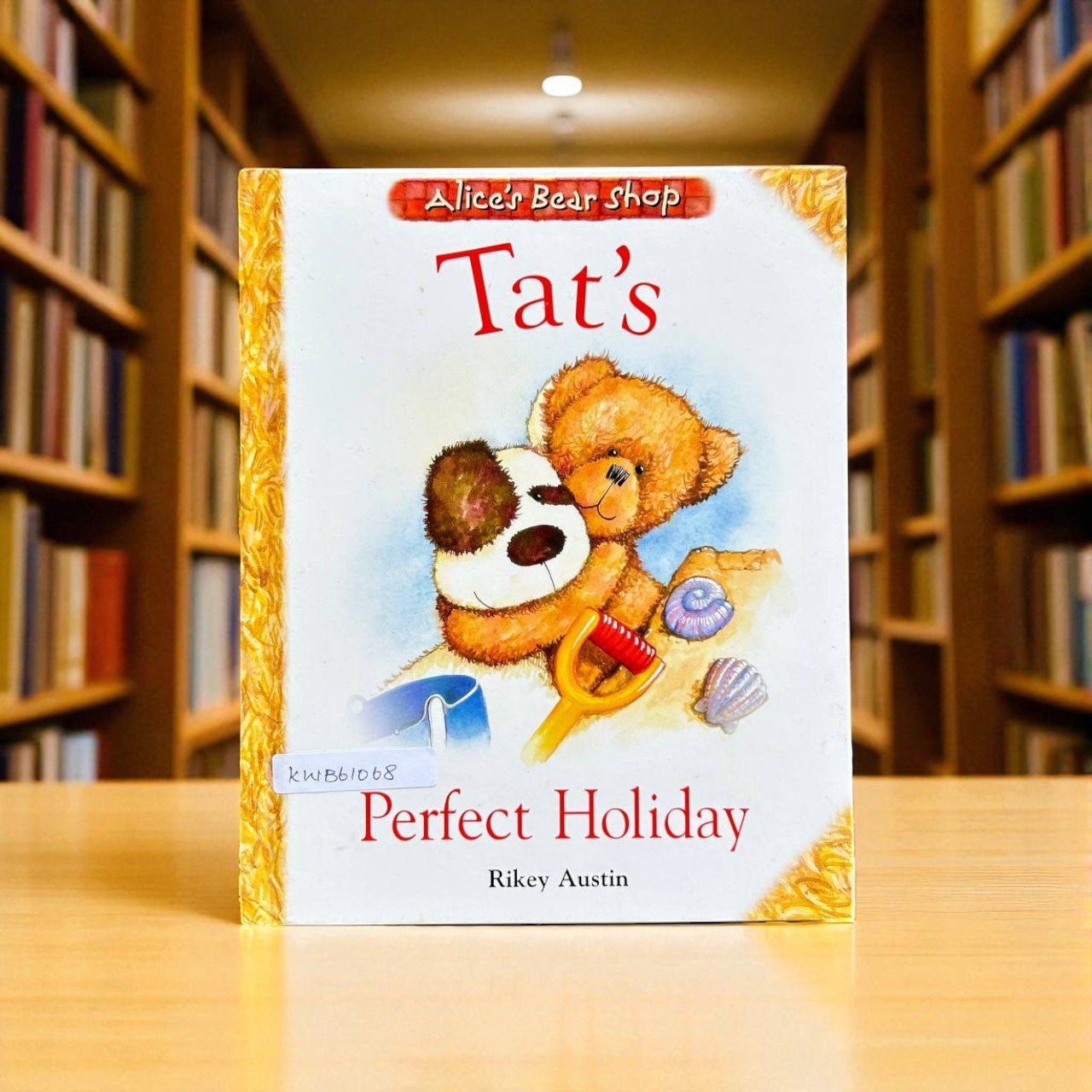 Tat's Perfect Holiday_Alice's Bear Shop_Rikey Austin_KWB61068