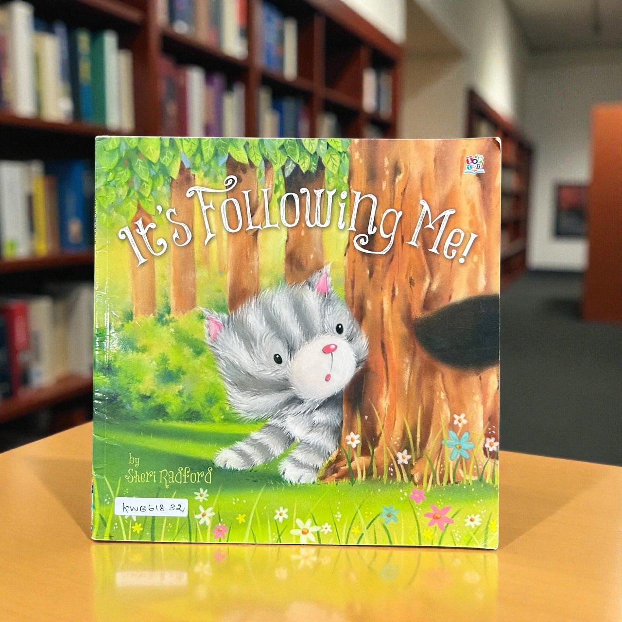 It's Following Me!_Top That_Sheri Radford_RDS_KWB61832